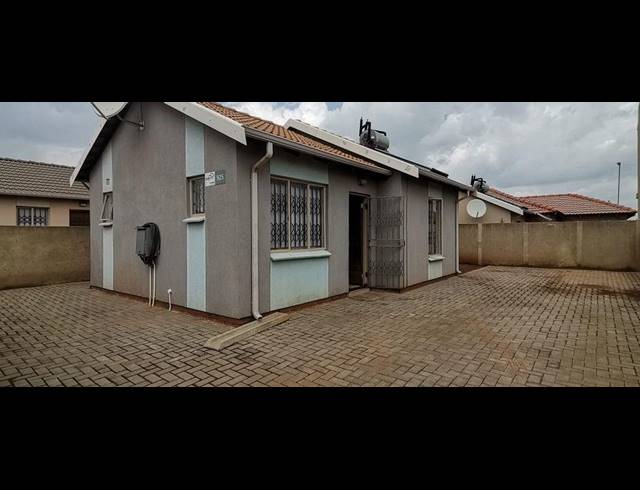 2 BEDROOM HOUSE FOR SALE IN SKY CITY